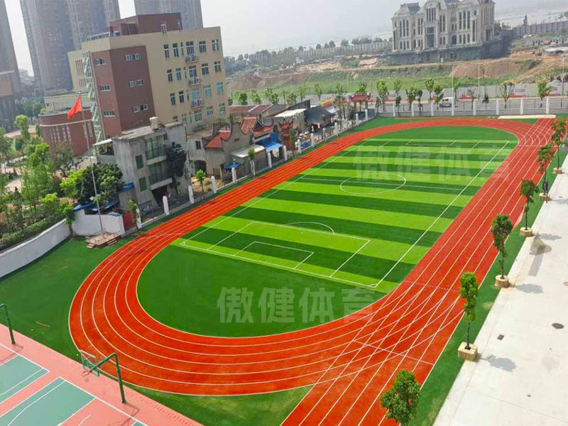 学校操场300m塑胶跑道图片，塑胶跑道施工流程视频，epdm塑胶跑道材料厂家报价表，塑胶跑道翻新修补材料， 13mm厚度新国标塑胶跑道材料，