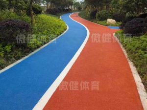 上海团标塑胶跑道颗粒多少钱一平方，游乐场塑胶颗粒价格表，幼儿园塑胶地面施工视频，13mm透气型塑胶跑道施工流程图片，学校操场塑胶跑道一般做多厚，塑胶跑道颗粒财产厂家施工，